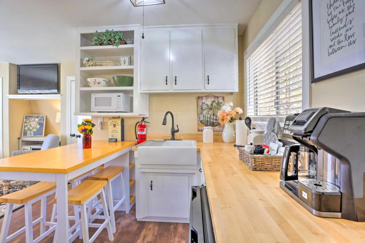 Lake Arrowhead Studio With Private Hot Tub! エクステリア 写真